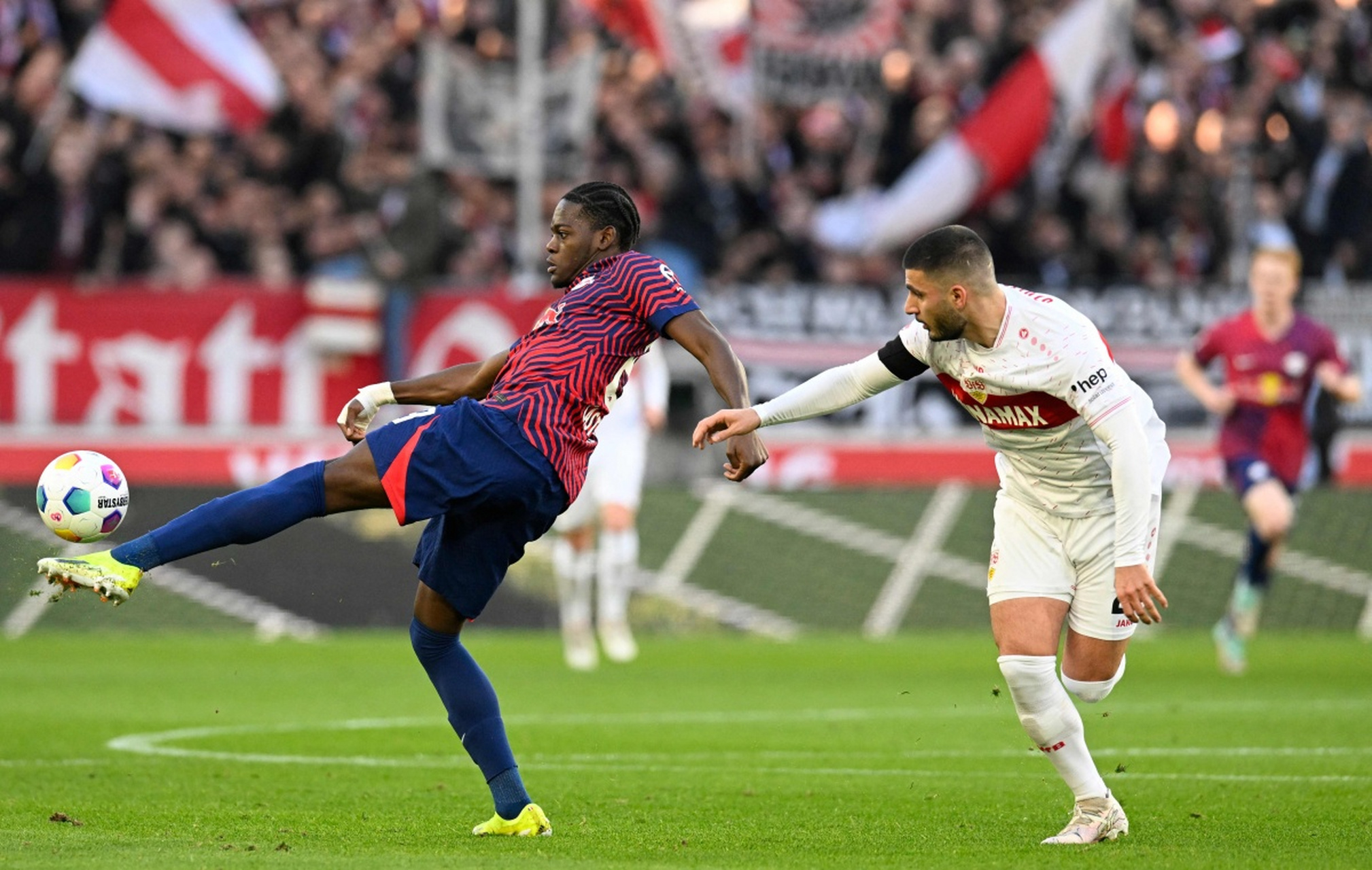 重磅！上海海港围绕NBA季后赛单刀错失拜仁慕尼黑围绕德国杯外线爆发，萨拉赫与90激战TL分钟的简单介绍