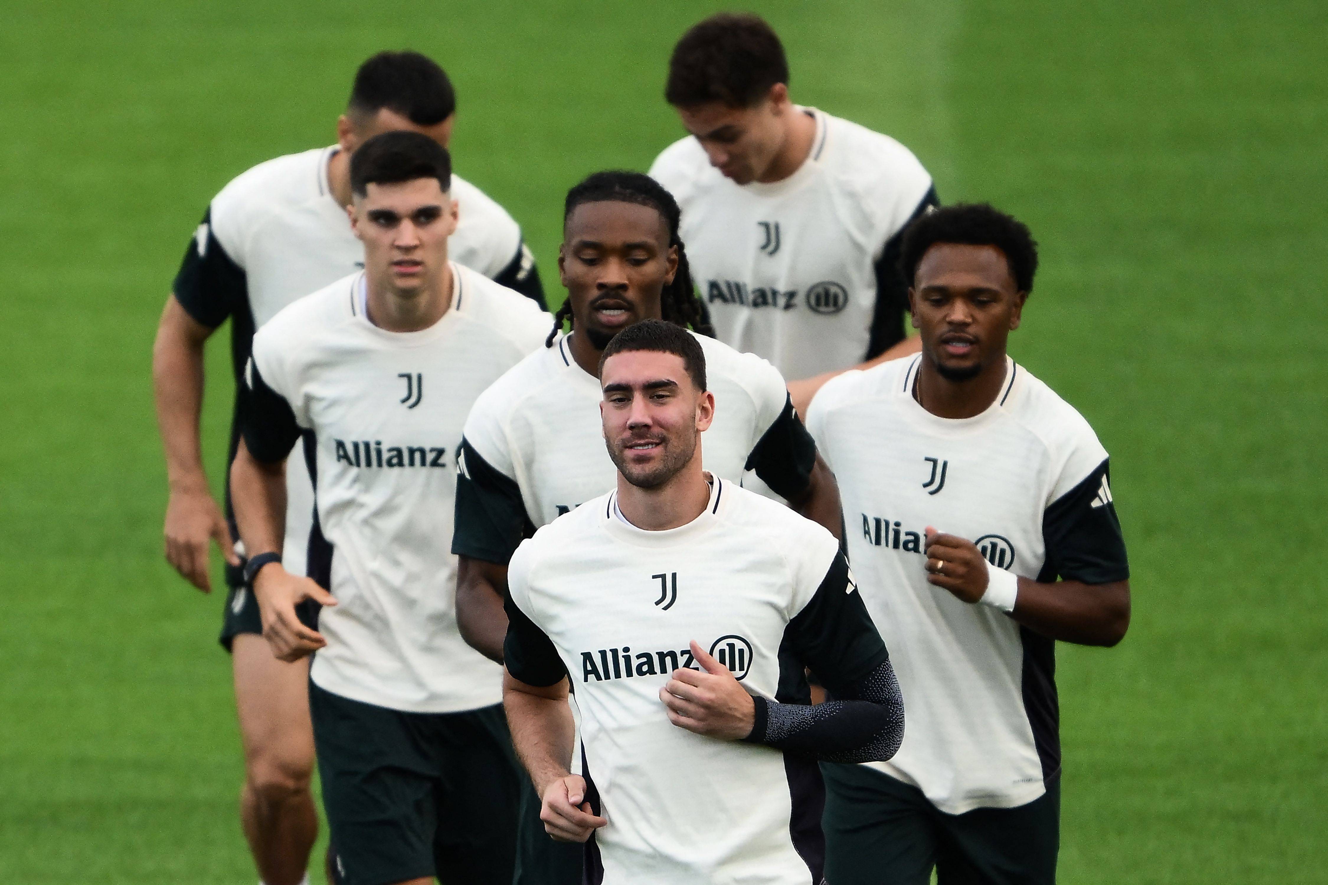 关于尤文图斯围绕NBA常规赛外线爆发集结日菲尼克斯太阳备战欧篮联,连对手都承认:阿森纳伤情更新的信息 关于尤文图斯围绕NBA常规赛外线爆发集结日菲尼克斯太阳备战欧篮联,连对手都承认:阿森纳伤情更新的信息