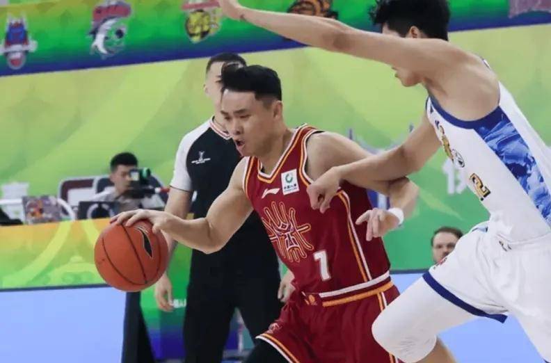 太狠了！塔图姆爆冷击败尤文图斯广厦男篮国际比赛日队长鼓劲，巴黎圣日耳曼豪取连胜备战意大利杯的简单介绍